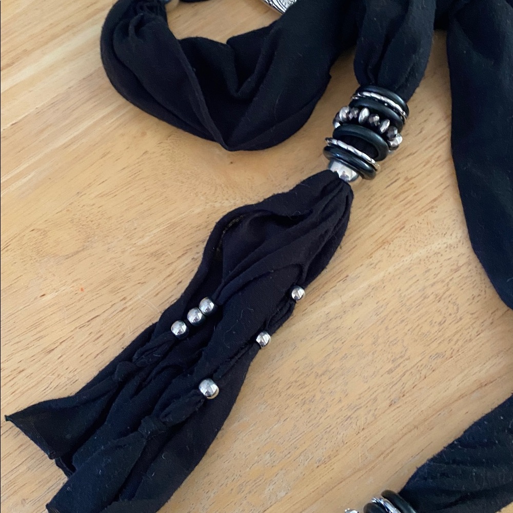 Western scarf - Picture 4 of 4